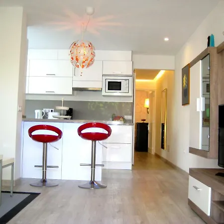 Lacy Golf (adults Only) Apartment *